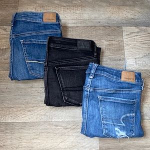 Bundle! Of three pairs of American Eagle jeans